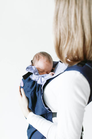 Baby in Weego ORIGINAL baby carrier, shoulder-view